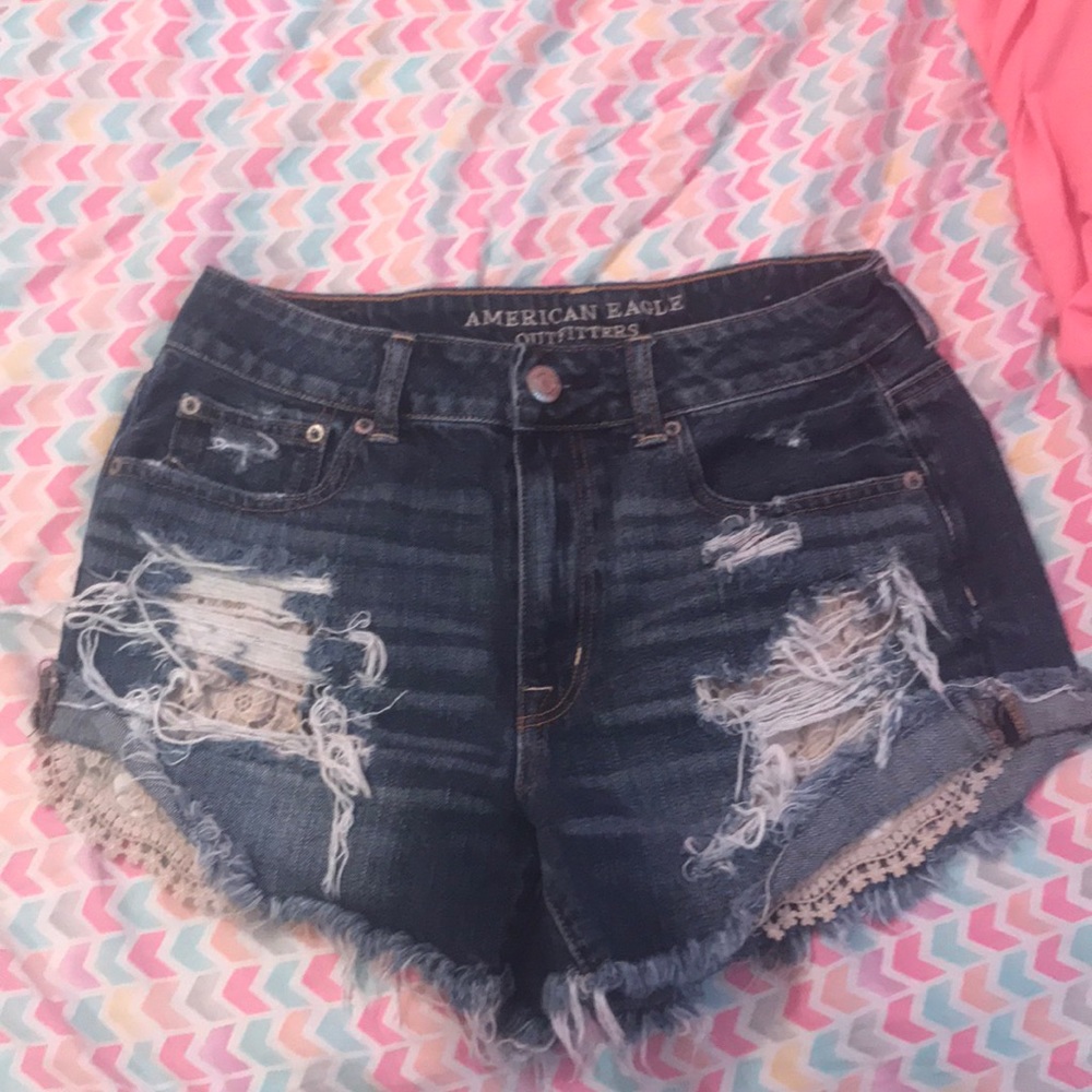American Eagle high rise festival shlrt
